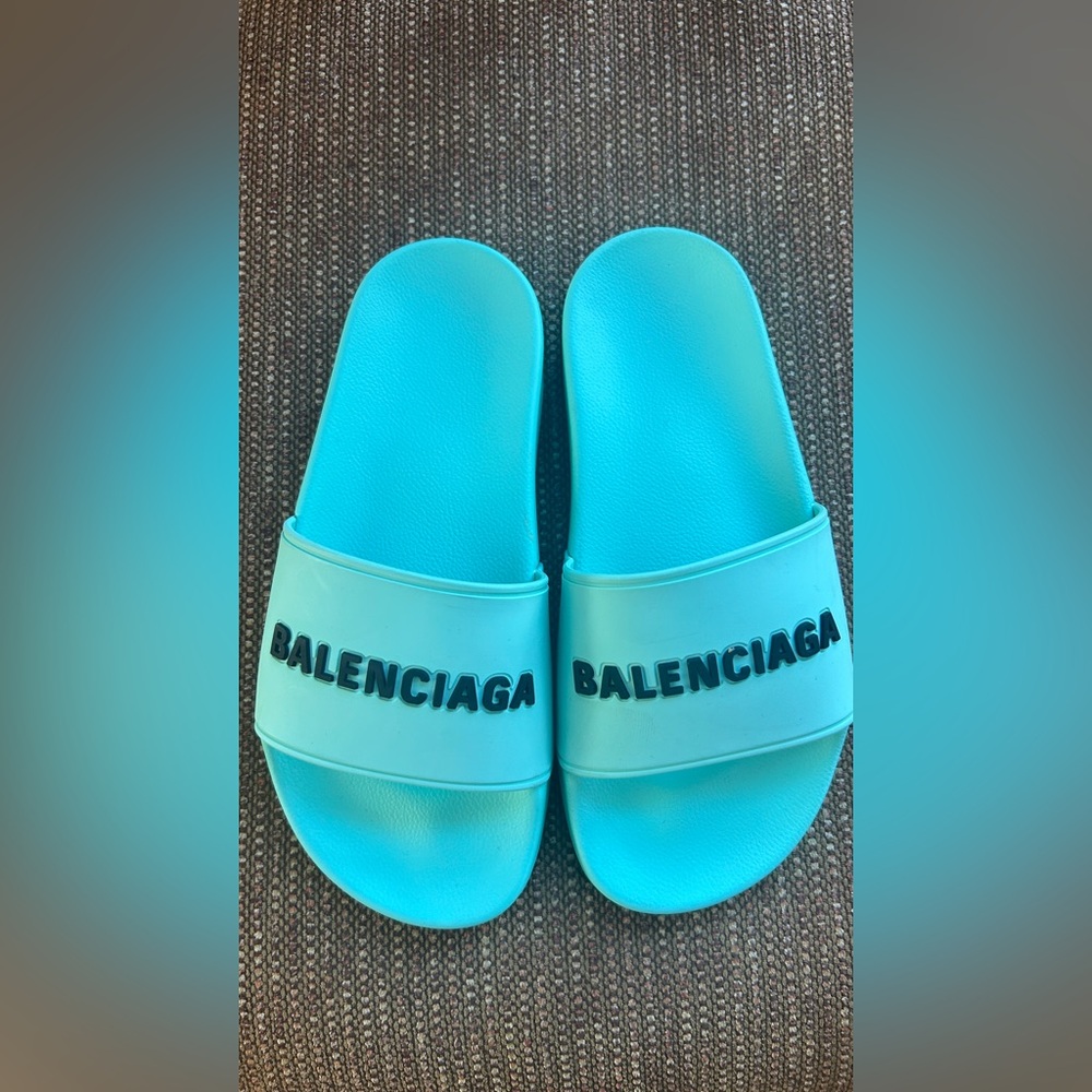 Brand new Balenciaga Aqua Blue pool Slides size 35